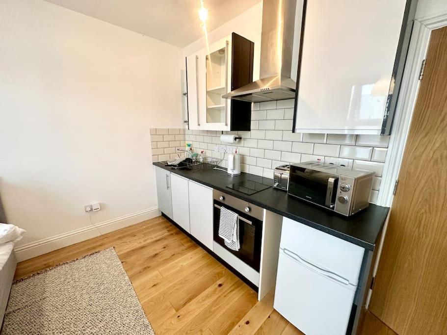 Se4, Self Contained Studio Flat. Лондон Экстерьер фото