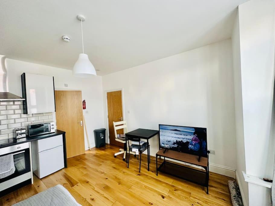 Se4, Self Contained Studio Flat. Лондон Экстерьер фото